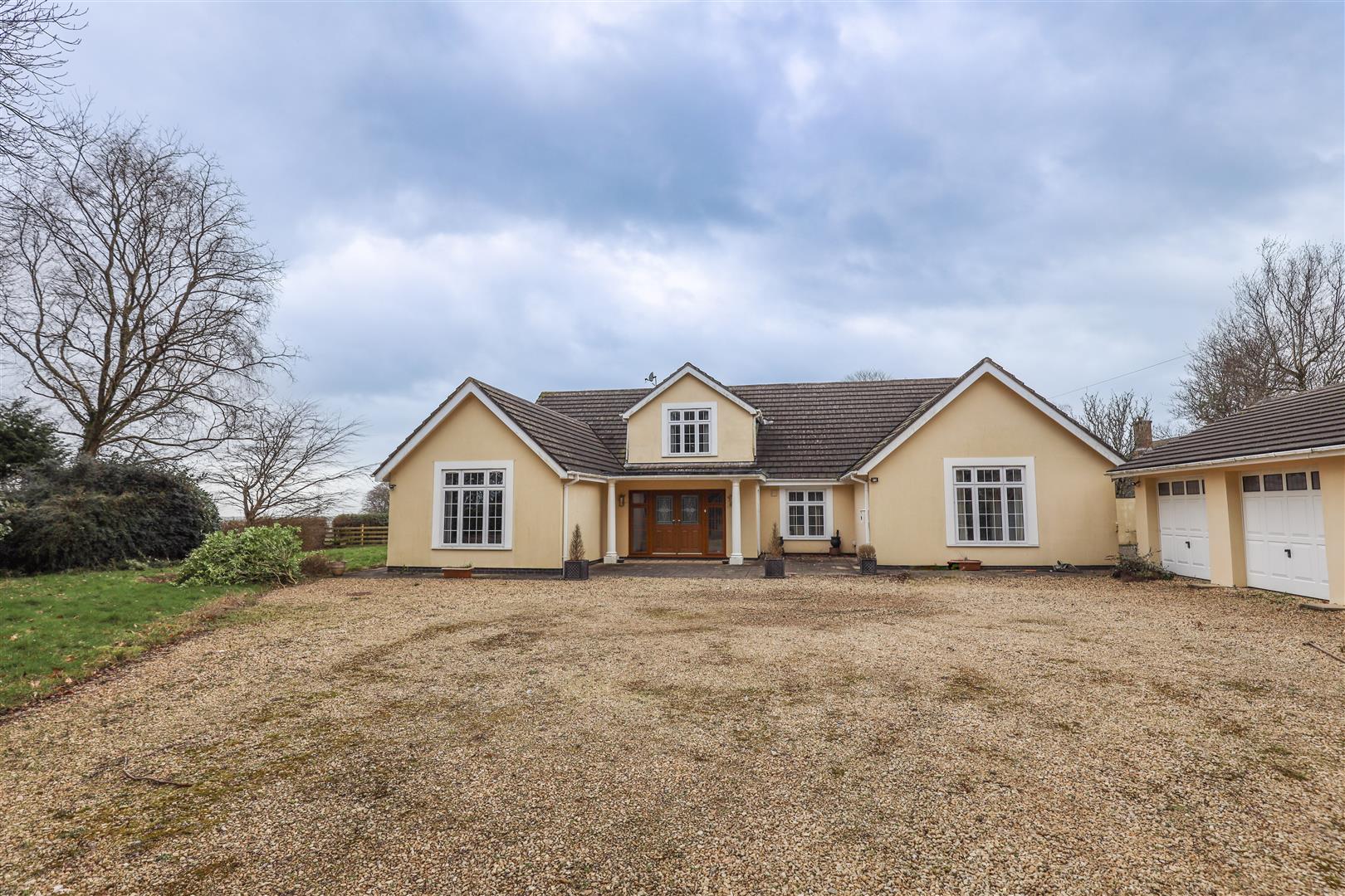 Glenview, St. Hilary, Nr Cowbridge, Vale of Glamorgan, CF71 7DP